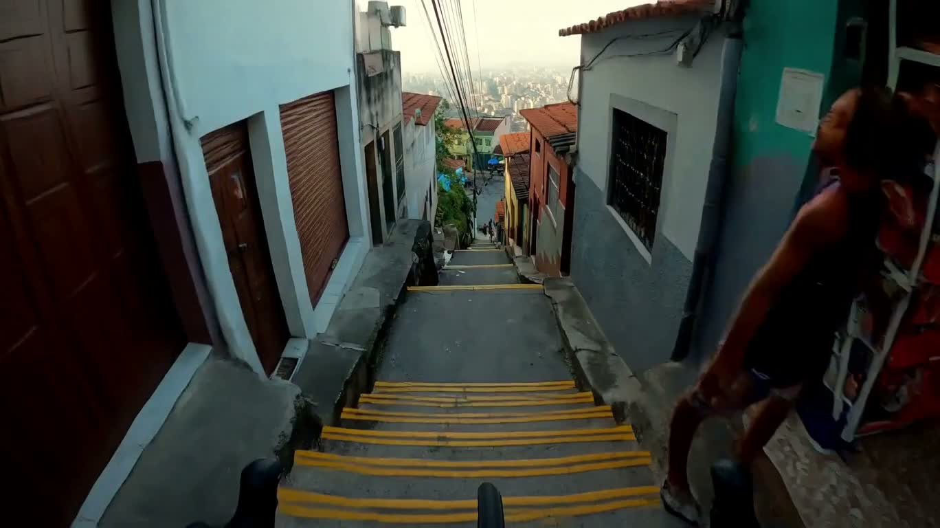 巴西山城阶梯飞驰 — AI video creation