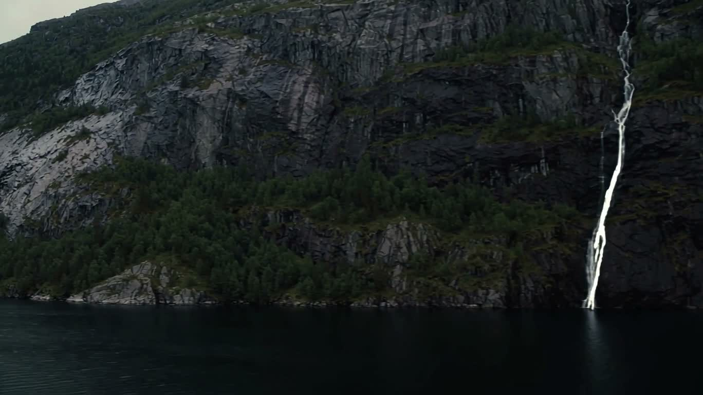 峡湾峭壁与静水瀑布 — AI video creation
