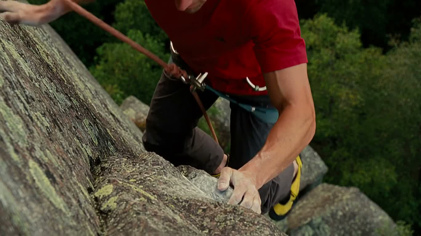 Leap on the Cliff