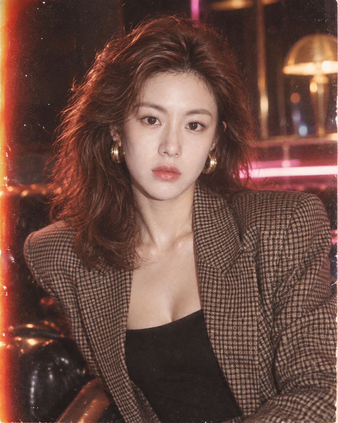 1980年代風35mmフィルムの大人の女性ポートレート