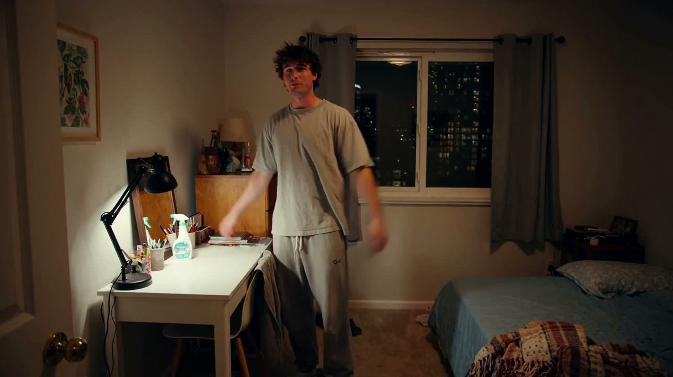 睡前整理房间 — AI video creation