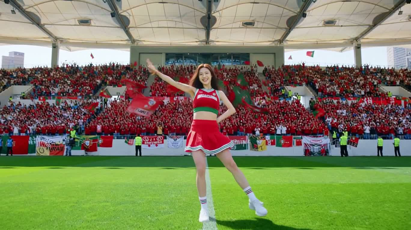 葡萄牙风足球场 K-pop 啦啦队舞 — AI video creation