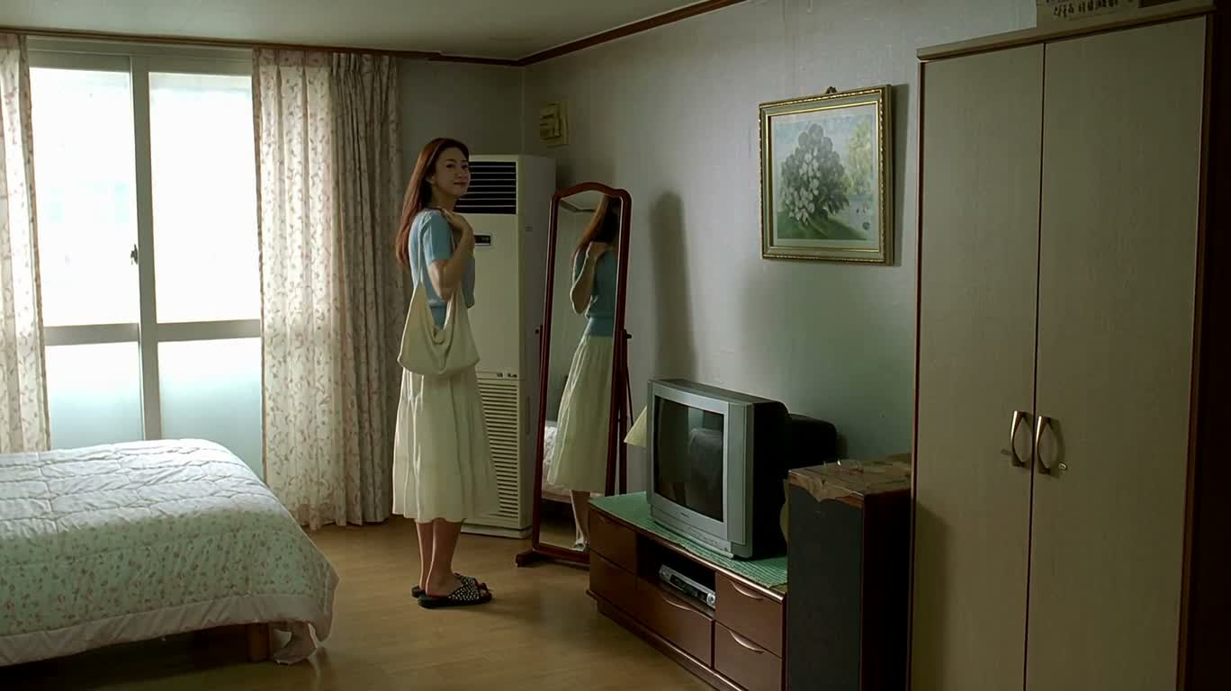 首尔旧巷的迷你DV午后 — AI video creation