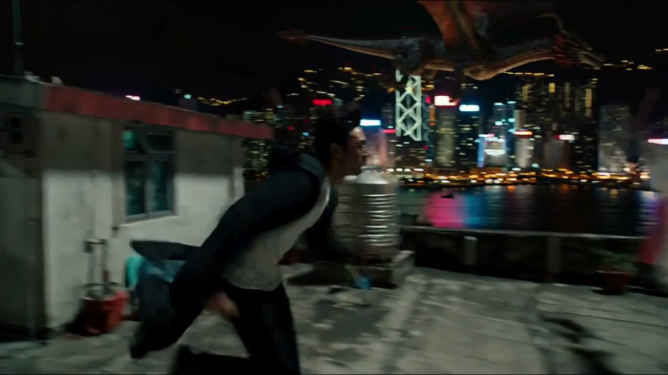 夜 rooftop 追龙与魔法反击