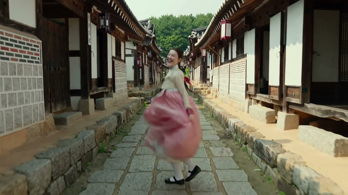 韩服漫游全州:茶香与纸扇 — AI video creation