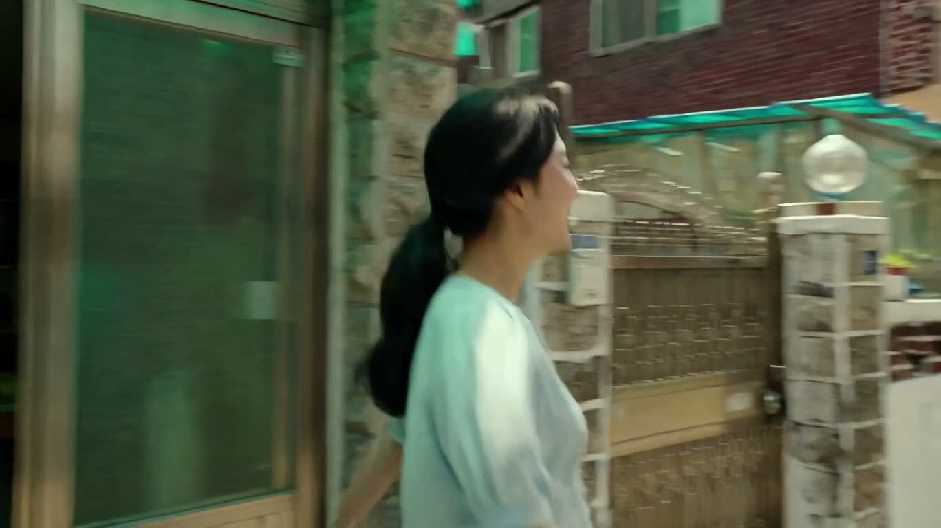 首尔巷弄里的夏日小憩 — AI video creation