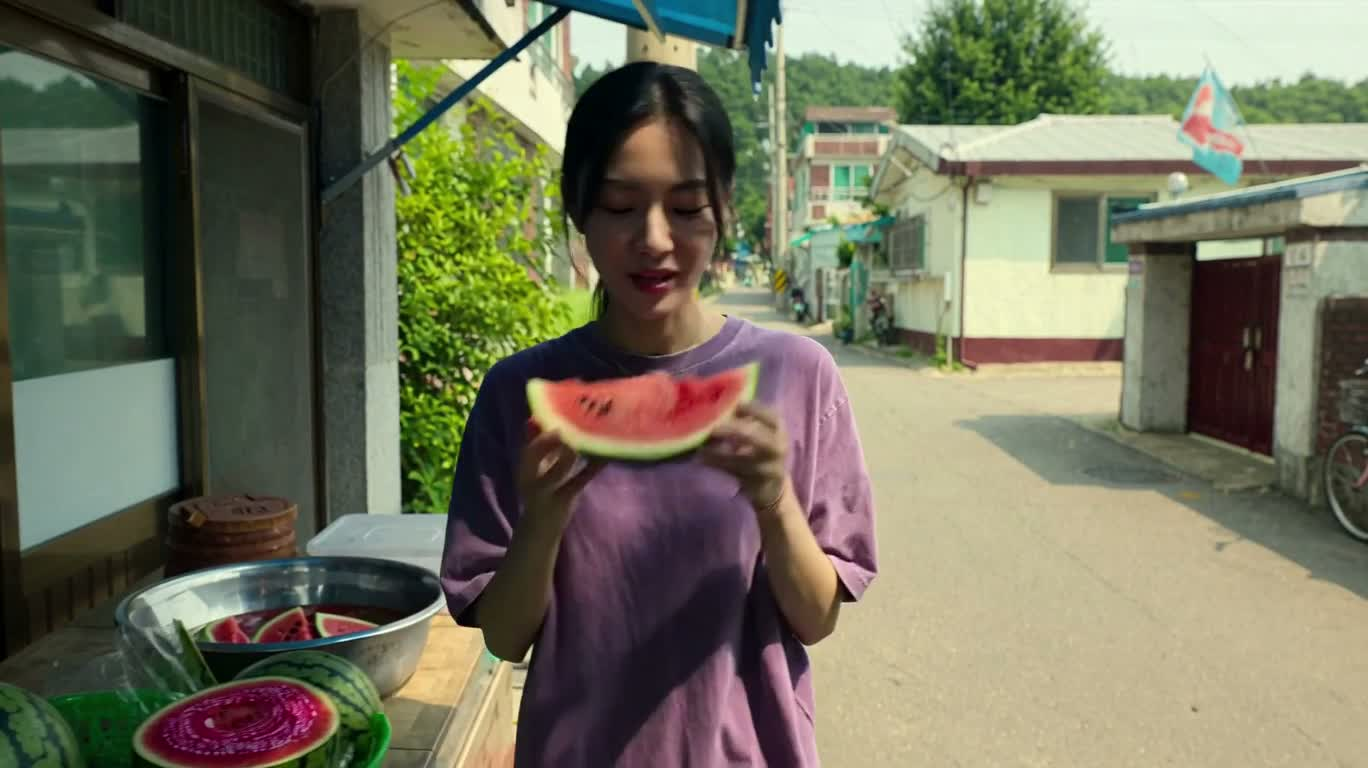巷口的西瓜与夏日 — AI video creation