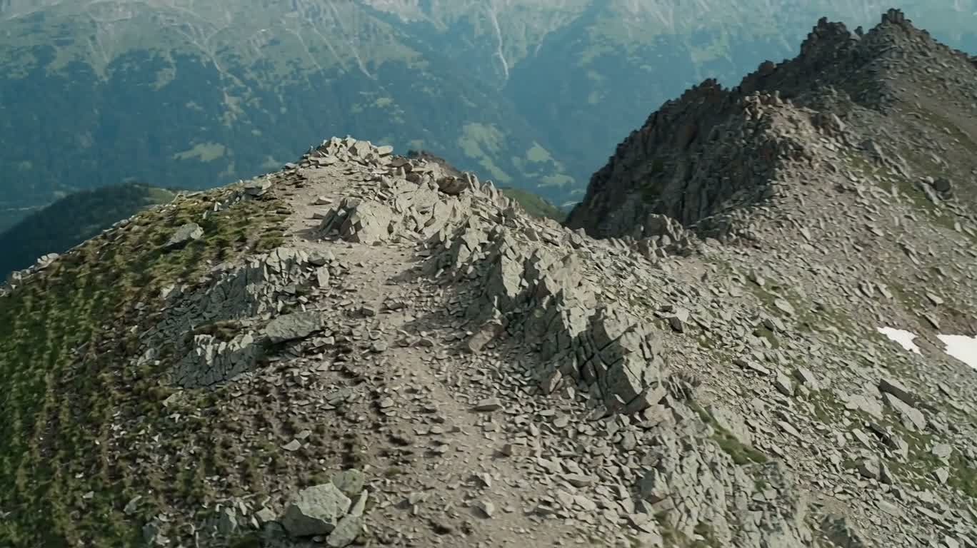 风蚀高山脊 — AI video creation