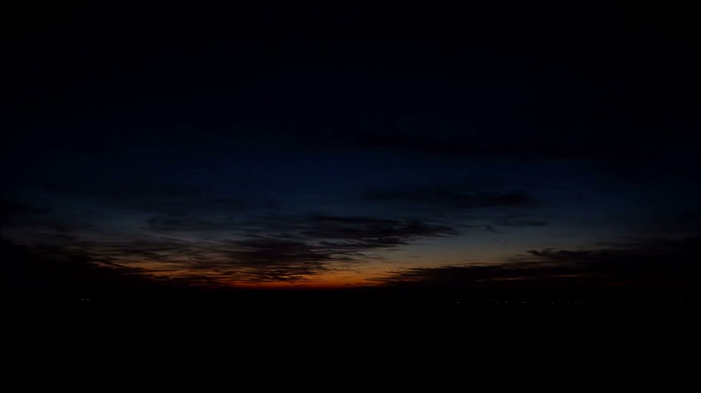 黎明越过地平线 — AI video creation