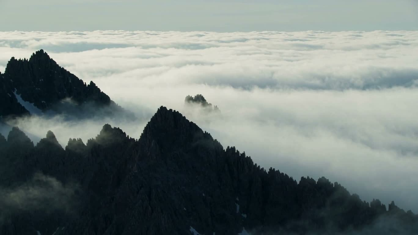 云海孤峰