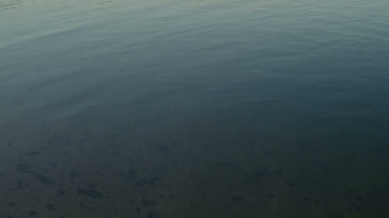 户外自然水景 — AI video creation