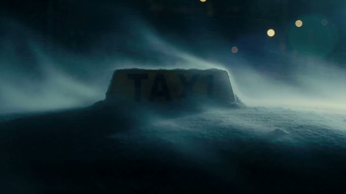 雪浪中的TAXI霓虹