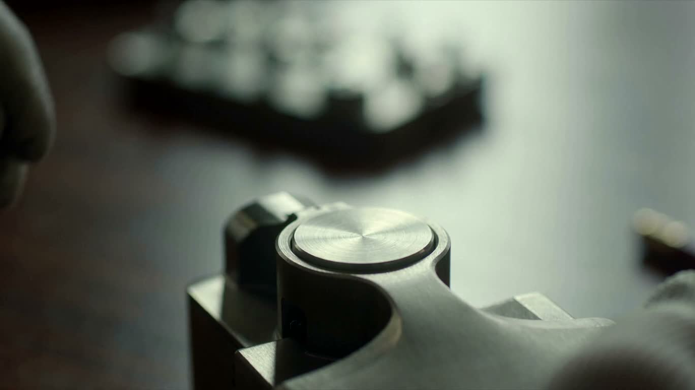 Precise Pressure in a Quiet Room