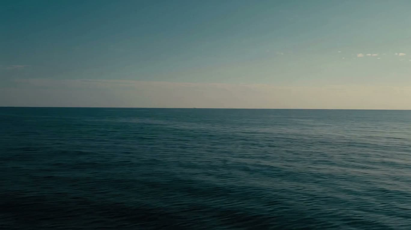 海平线上的小岛 — AI video creation