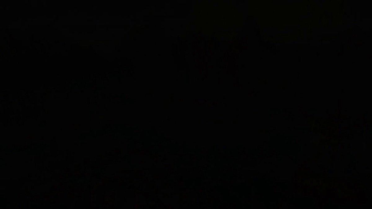 可自由漫游的电影感 3D 世界 — AI video creation