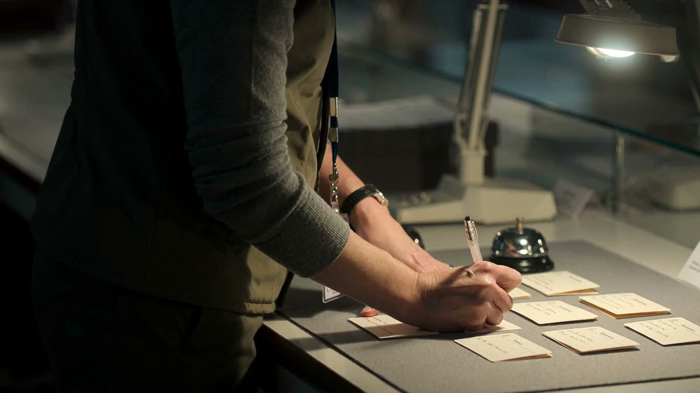 Cold-Faced Badge Sways and Rings the Desk Bell
