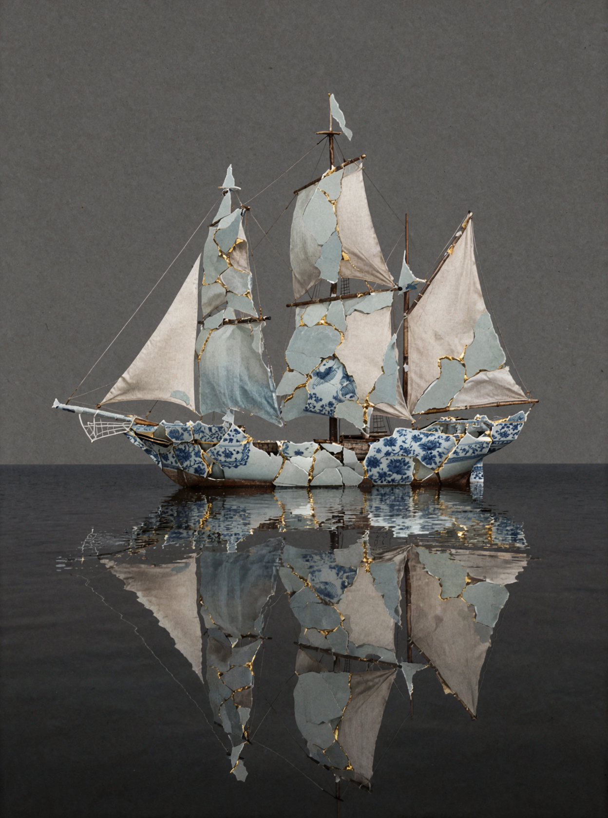 Фарфоровый парусник · Сюрреалистический коллаж — AI image creation