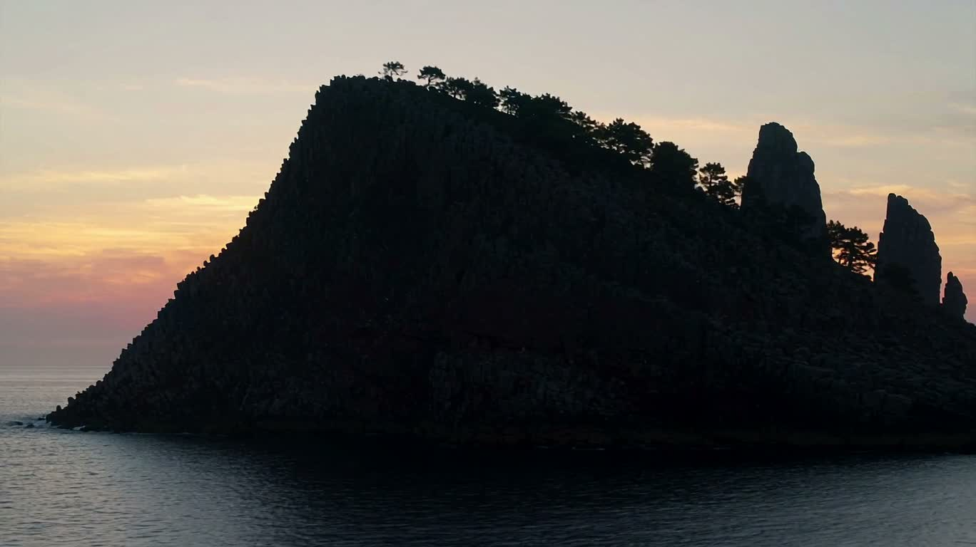 Île de rêve à l'aube