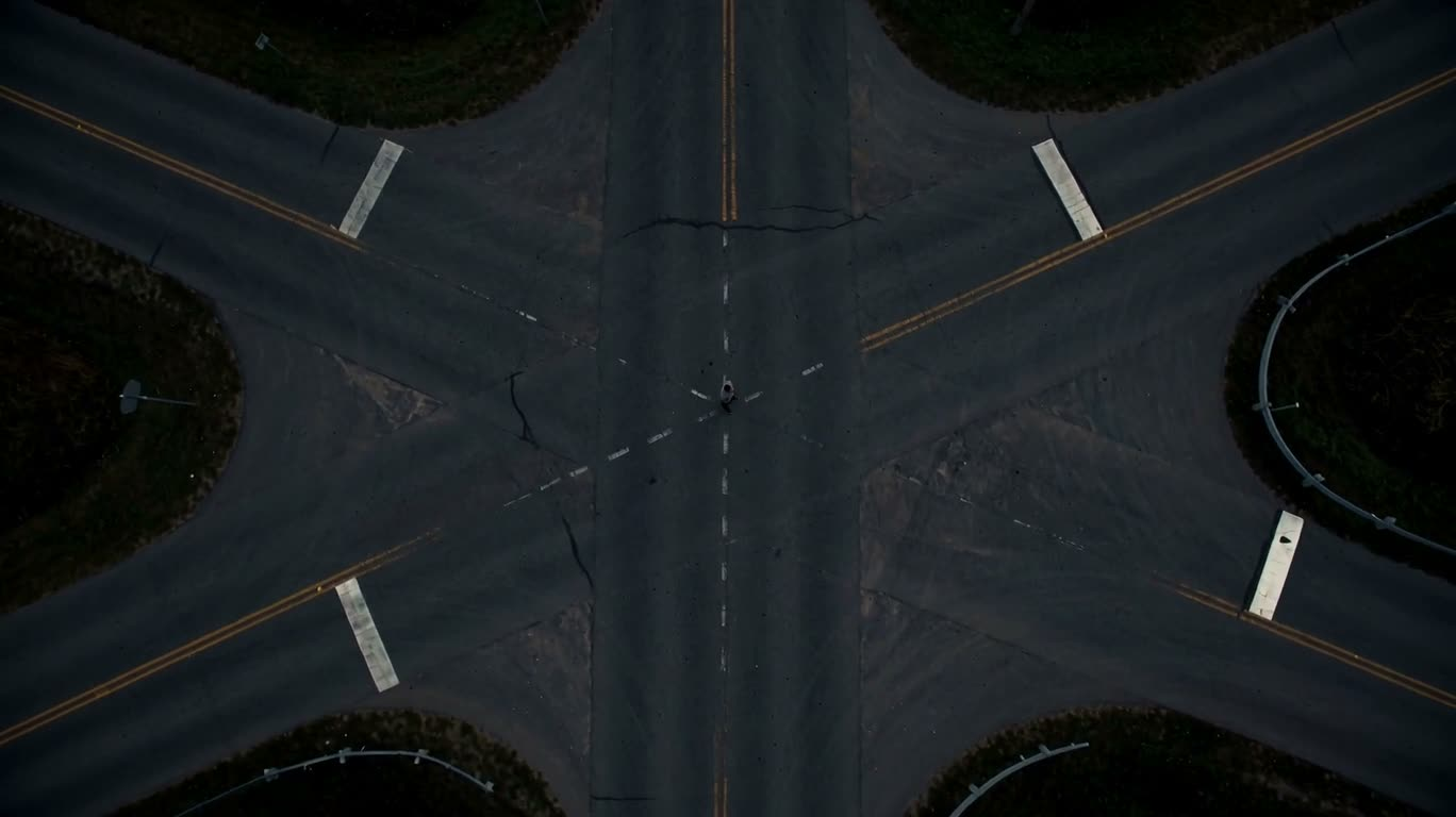 黄昏十字路口的抉择 — AI video creation