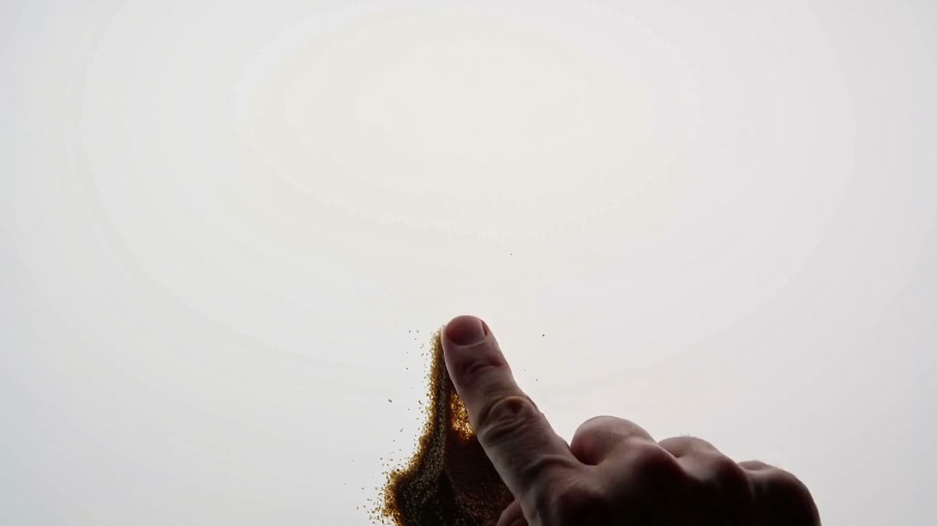 沙粒树影的盛衰 — AI video creation