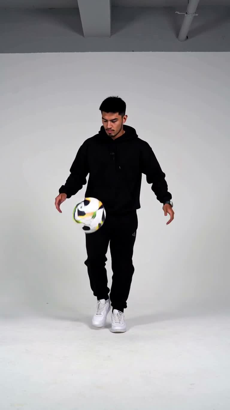 White Studio Freestyle Football Combo