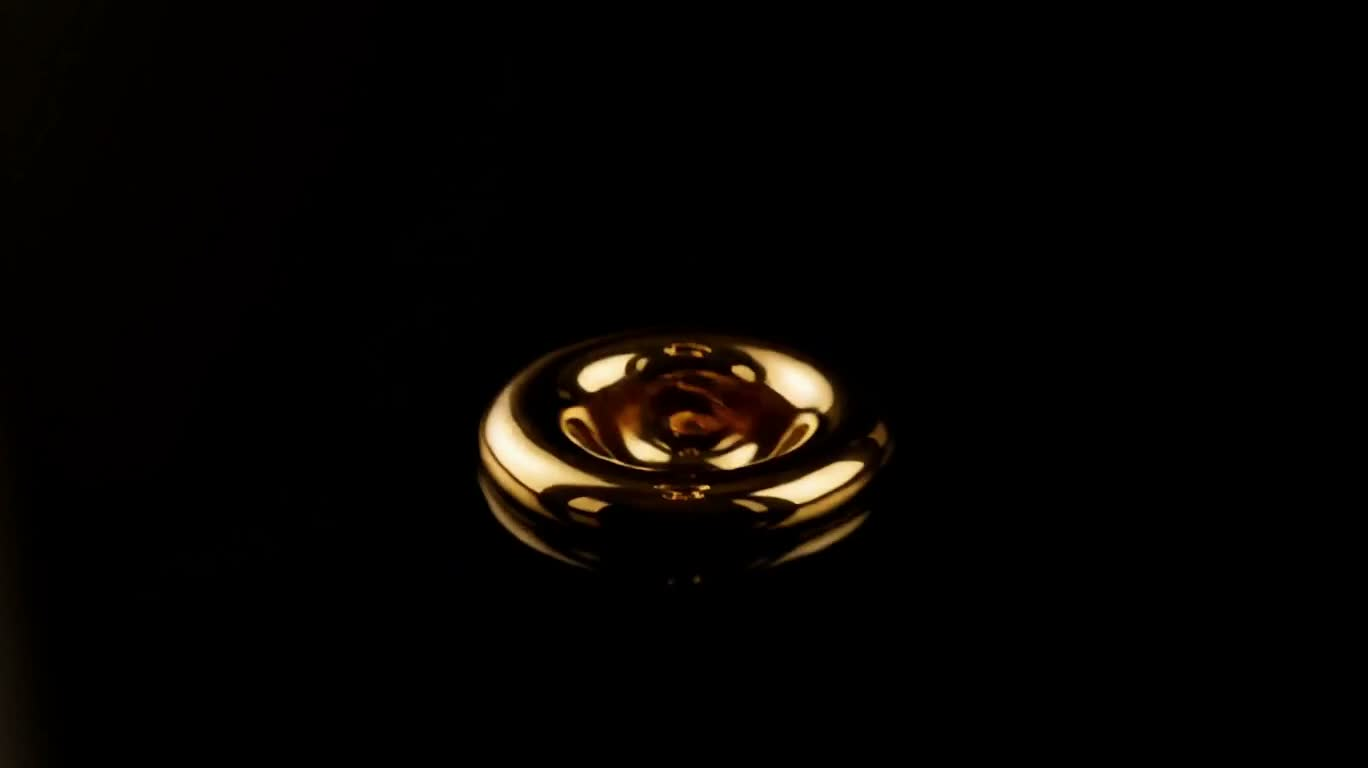 液态黄金幻彩未来城 — AI video creation