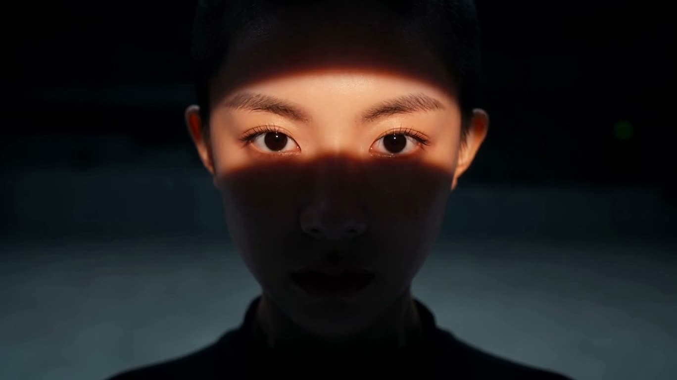 橙光舞者 — AI video creation