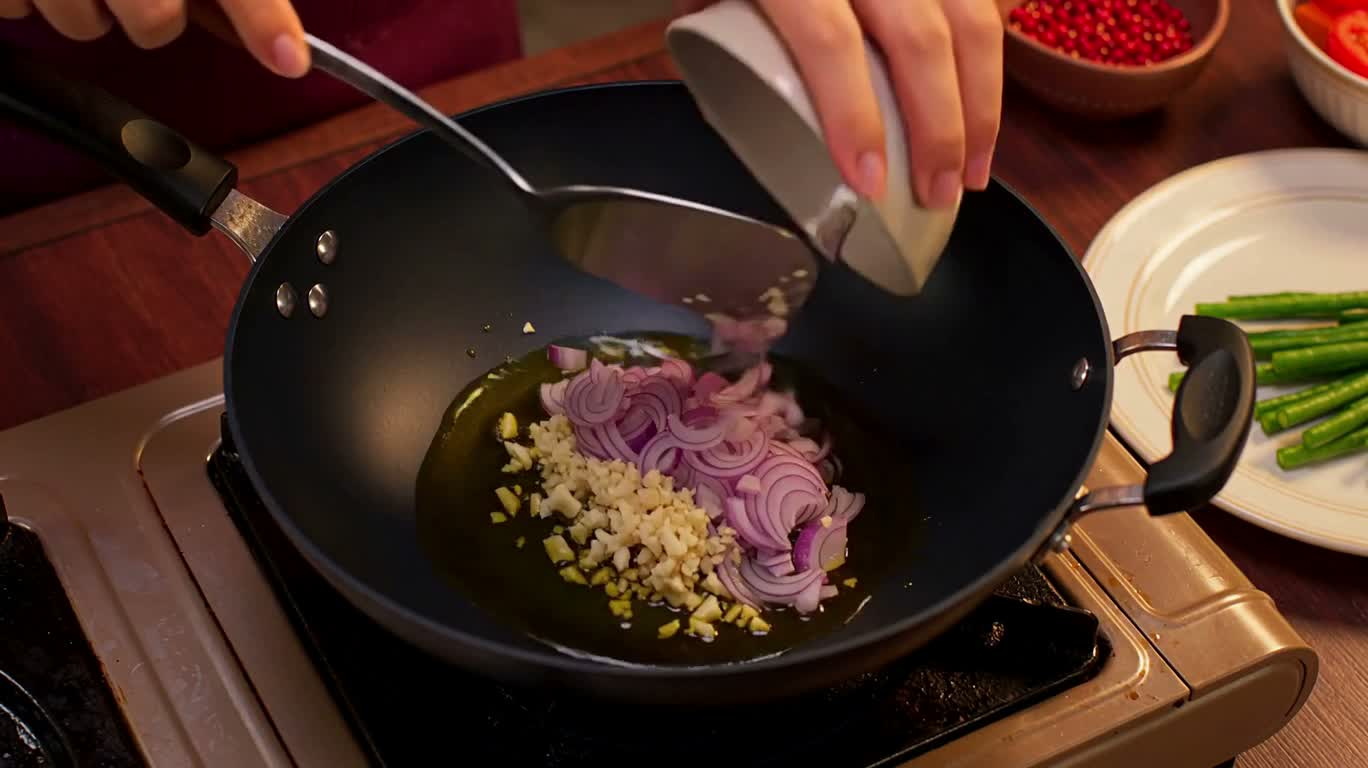菲律宾皮纳克贝特蔬菜 wok 烹饪动画 — AI video creation