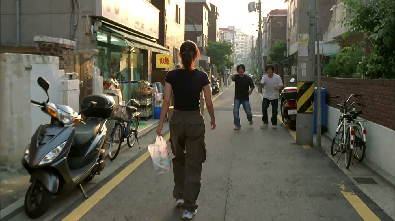 巷口黄昏街斗 — AI video creation